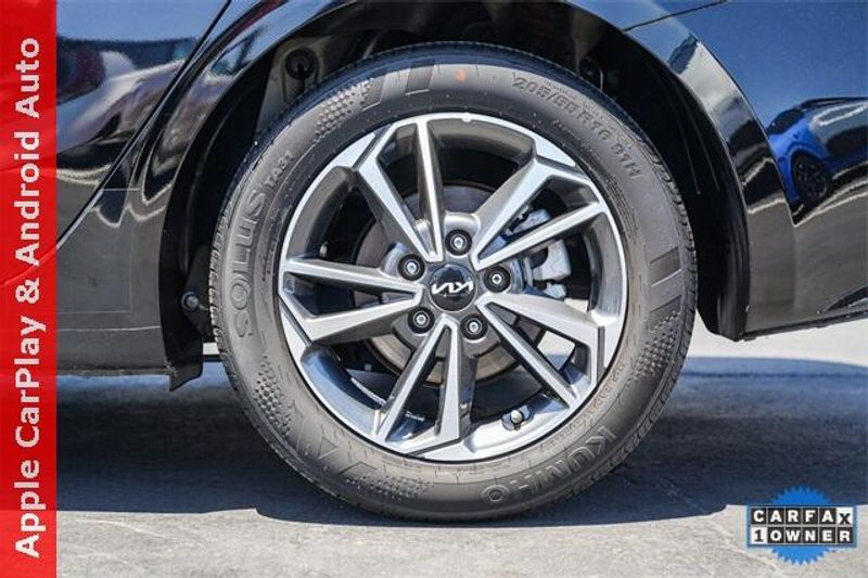 Used 2023 Kia Forte LXSImage 12