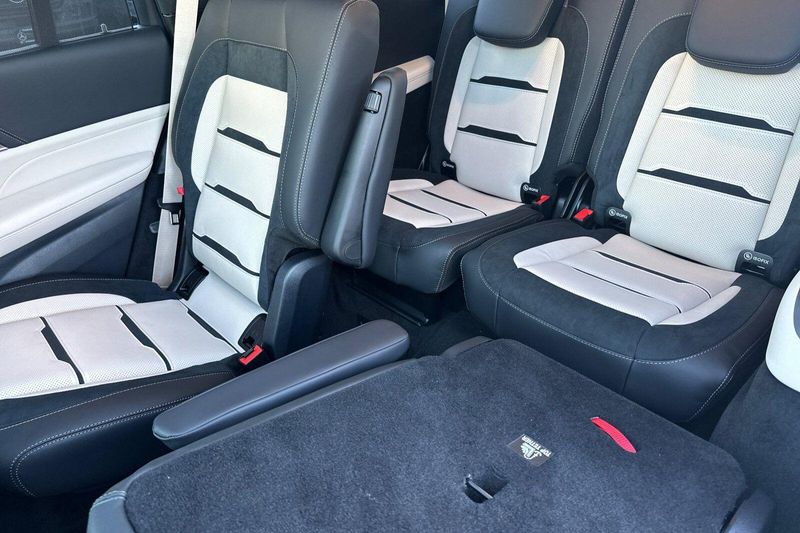 New 2026 Mercedes-Benz GLS 63 AMGImage 13