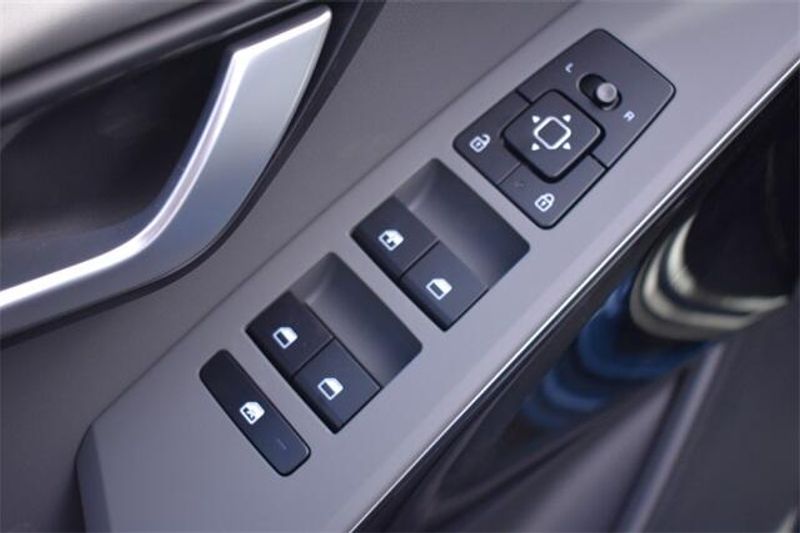 2025 Kia Niro EXImage 19