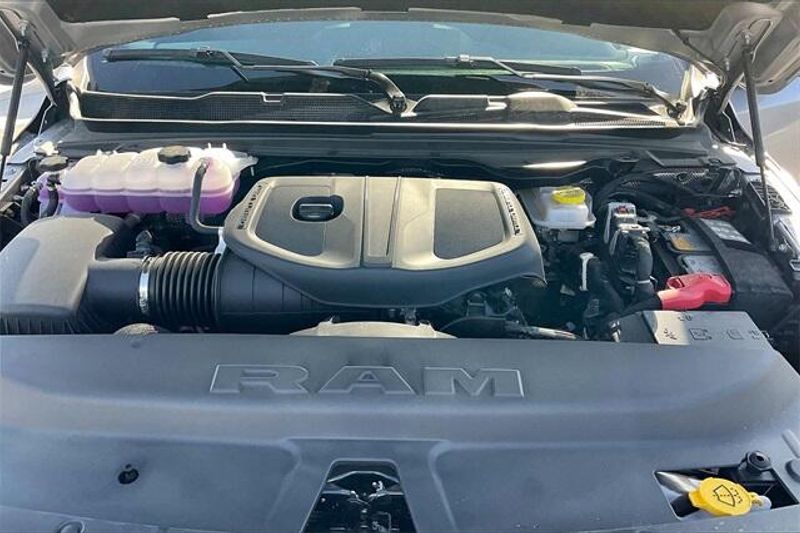 2025 RAM 1500 Big Horn Crew Cab 4x4 5