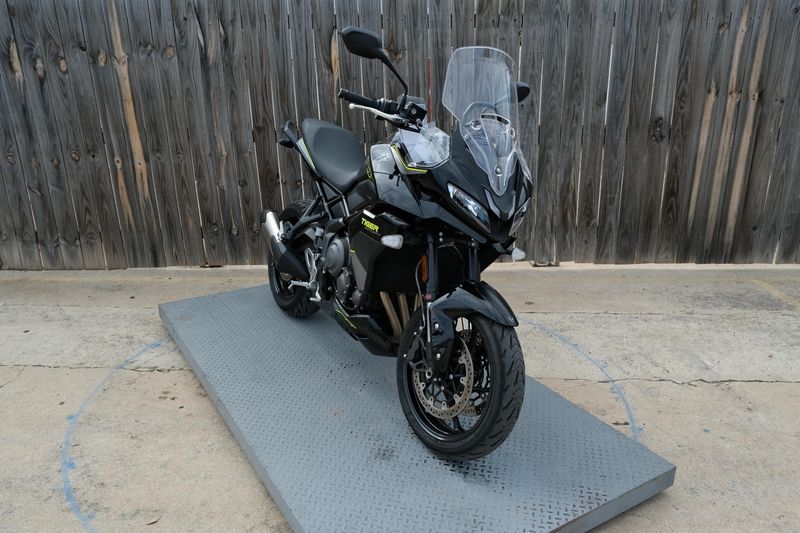 USED 2025 TRIUMPH TIGER SPORT 800 Image 1