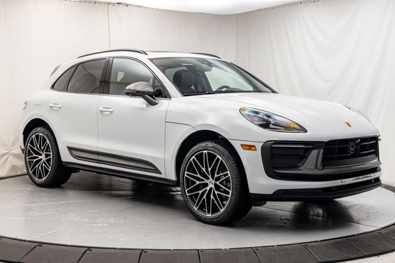 2024 Porsche Macan T in a Carrara White Metallic exterior color and Black w/Chalk Stitchinginterior. Lotus Manhattan 347-395-5714 lotusmanhattan.com 