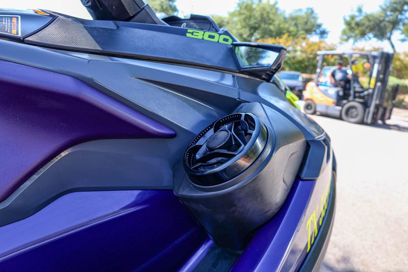 USED 2021 SEADOO RXTX 300 Image 17