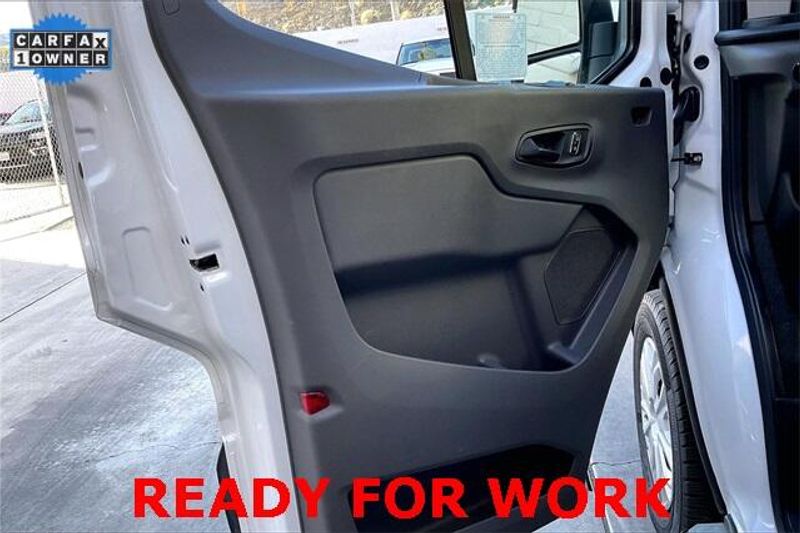 Used 2024 Ford Transit-250 Cargo Van BaseImage 20