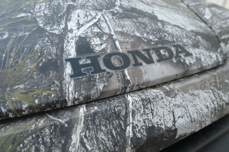 NEW 2025 HONDA PIONEER 10006 DELUXE CREW Image 15