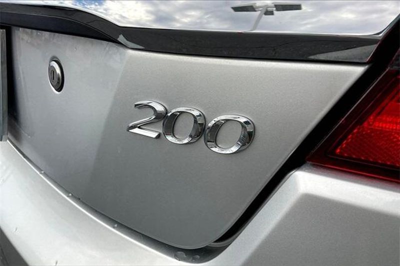 Used 2012 Chrysler 200 LimitedImage 7