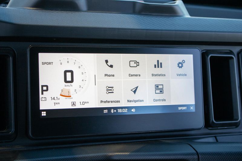 NEW 2026 CAN-AM DEFENDER MAX XT HD11 WITH 1025 INCH TOUCHSCREEN Image 35