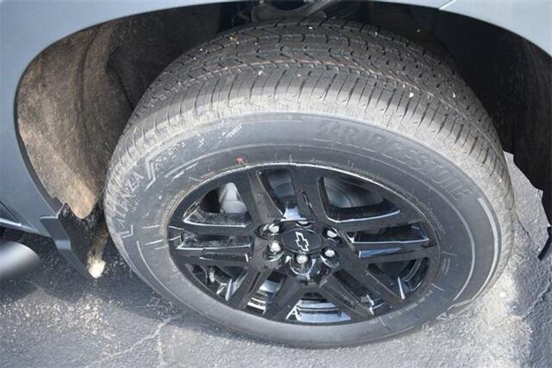 2025 Chevrolet Silverado 1500 RSTImage 13
