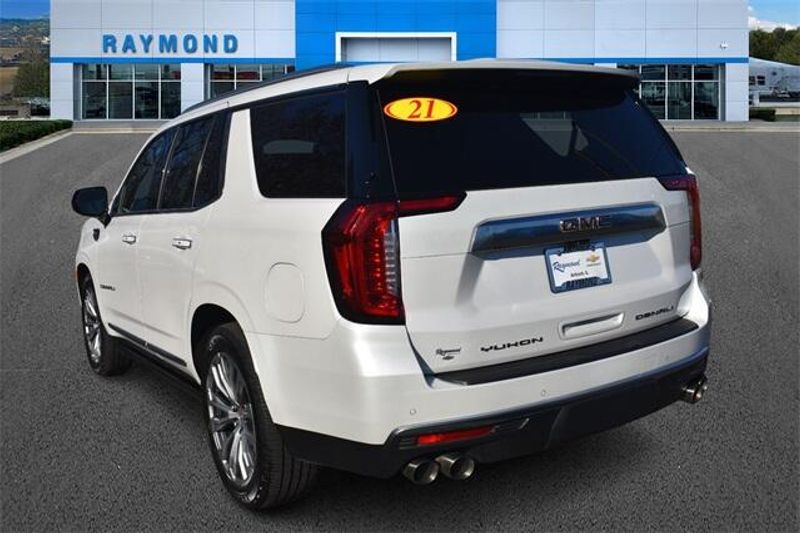 Used 2021 GMC Yukon DenaliImage 5