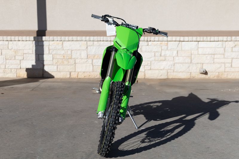 2025 Kawasaki KX450X LIME GREENImage 4