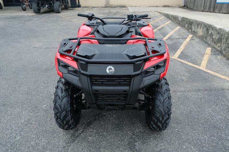 2025 Can-Am OUTLANDER DPS 500 LEGION RED Image 8