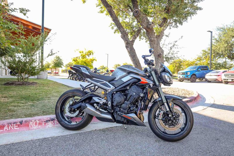 USED 2024 TRIUMPH STREET TRIPLE 765 RS Image 10
