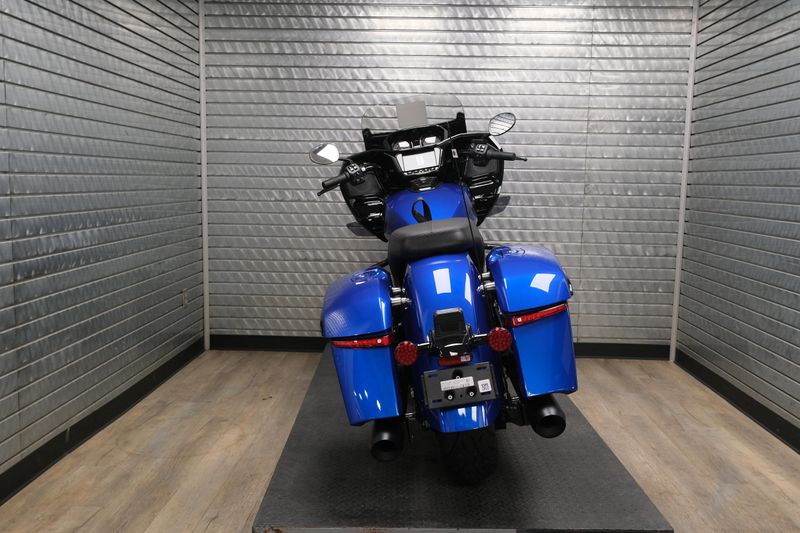 NEW 2026 INDIAN MOTORCYCLE CHALLENGER DARK HORSE WITH 112 PACKAGE Image 4