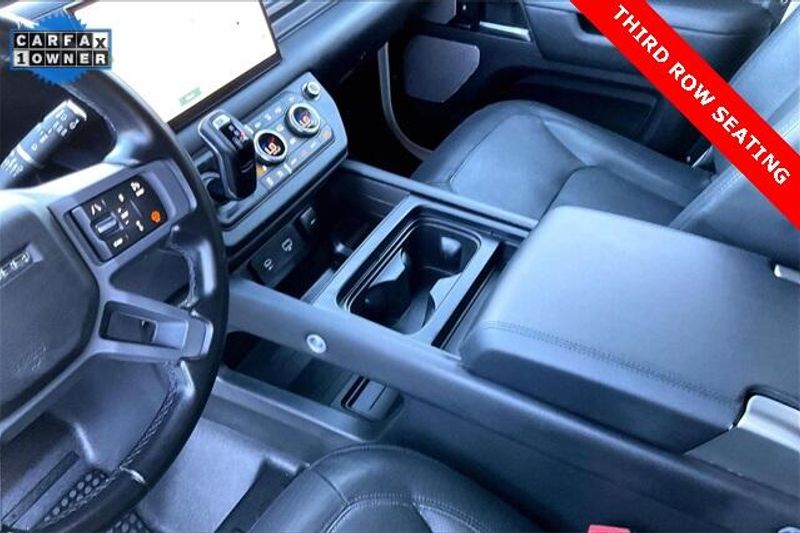 Used 2024 Land Rover Defender X-Dynamic SEImage 17
