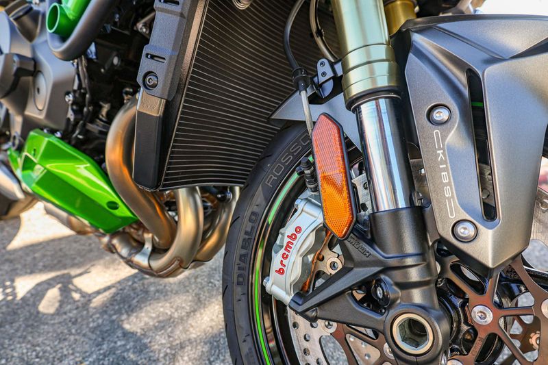 NEW 2025 KAWASAKI Z H2 SE ABS Image 17