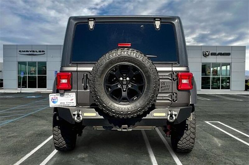 2021 Jeep Wrangler Unlimited WillysImage 3