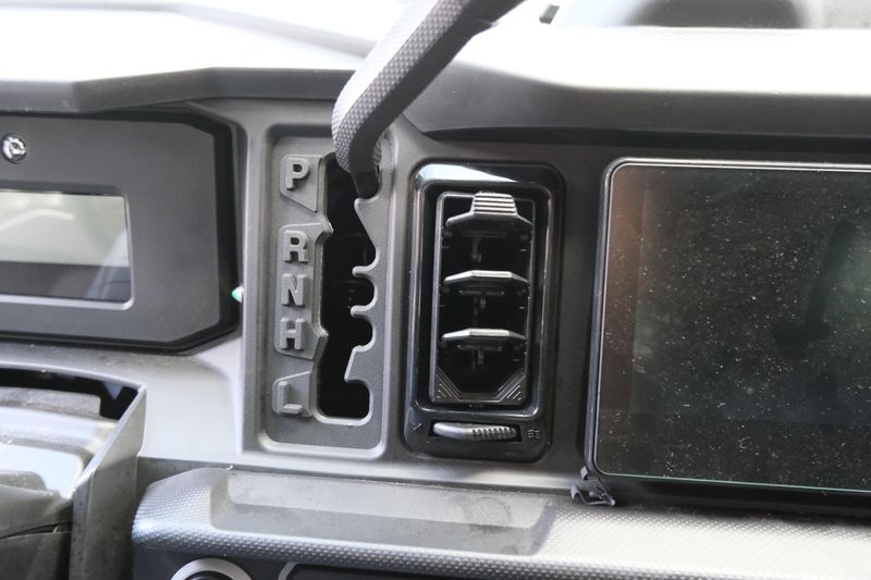 NEW 2026 CAN-AM DEFENDER MAX LIMITED CAB HD11 Image 16