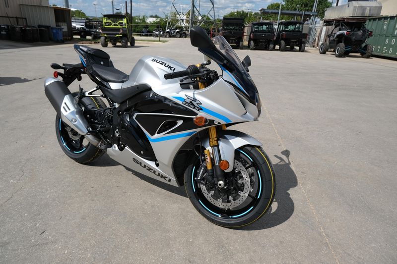 2025 SUZUKI GSXR1000 in a SILVER exterior color. Family PowerSports (877) 886-1997 familypowersports.com 