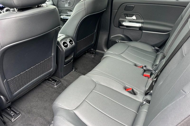 2024 Mercedes-Benz EQB 300Image 13