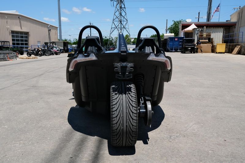 USED 2026 POLARIS SLINGSHOT S AUTODRIVE Image 4
