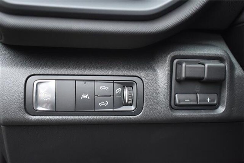 New 2026 Chevrolet Silverado EV LTImage 24