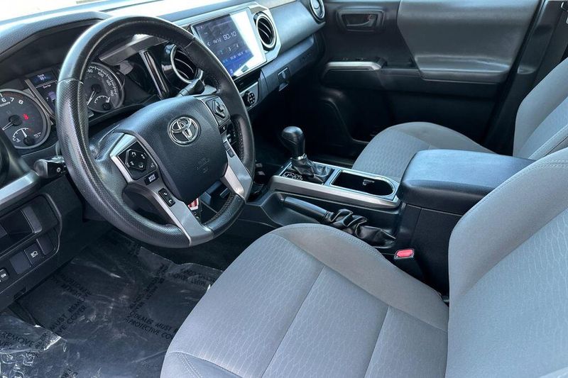 Used 2019 Toyota Tacoma SR5Image 9