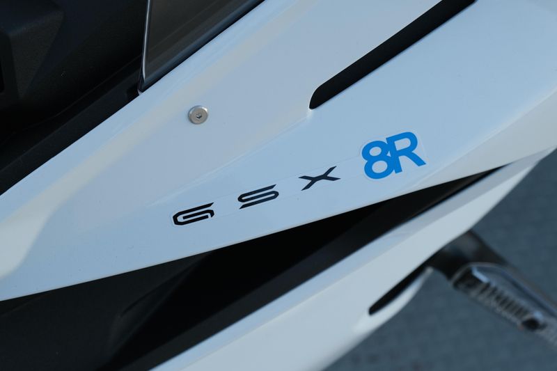 NEW 2026 SUZUKI GSX8R Image 21