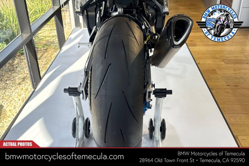 2026 BMW M 1000 RRImage 7