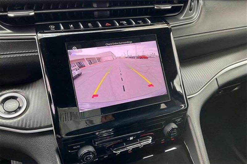 2023 Jeep Grand Cherokee LaredoImage 21