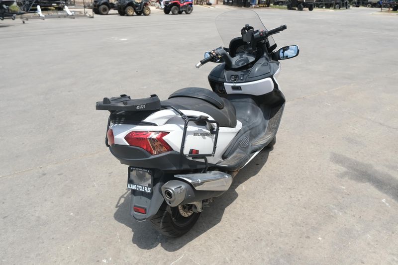 2018 Suzuki BURGMAN 650 ABS WHITE Image 3