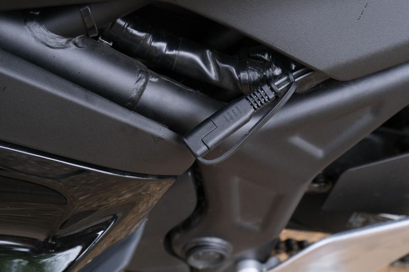 2025 Yamaha YZFR3 ABS MATTE STEALTH BLACK Image 10