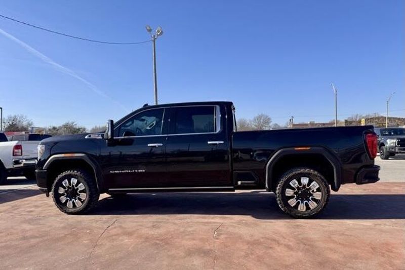 Used 2023 GMC Sierra 2500HD DenaliImage 10