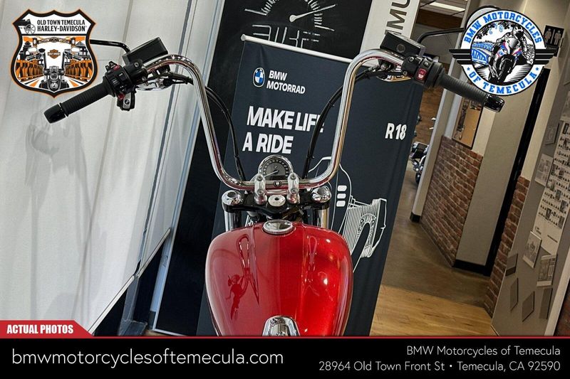 2022 BMW R 18 in a MARS RED METALLIC exterior color. BMW Motorcycles of Temecula – Southern California (951) 506-6903 bmwmotorcyclesoftemecula.com 