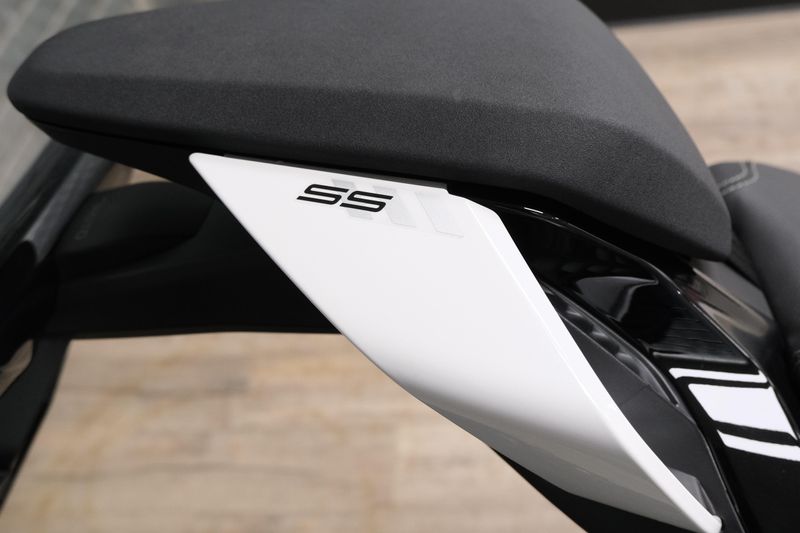 NEW 2026 CFMOTO 675SS Image 18