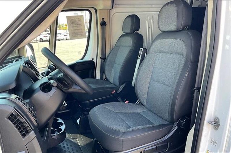 2022 RAM ProMaster 1500 BaseImage 24