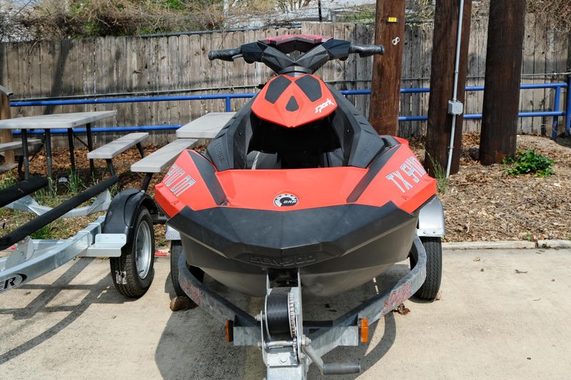 USED 2016 SEADOO PW SPARK 2UP 900HO CR 16 Image 8