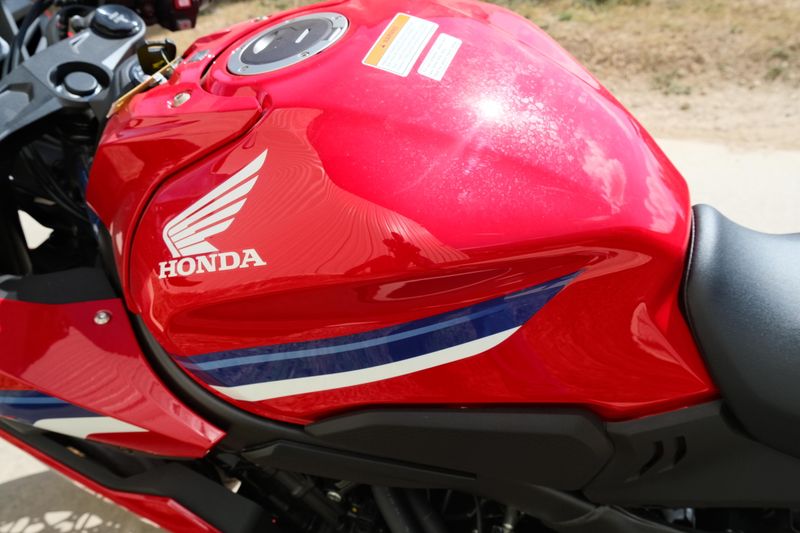NEW 2025 HONDA CBR650R ECLUTCH Image 13
