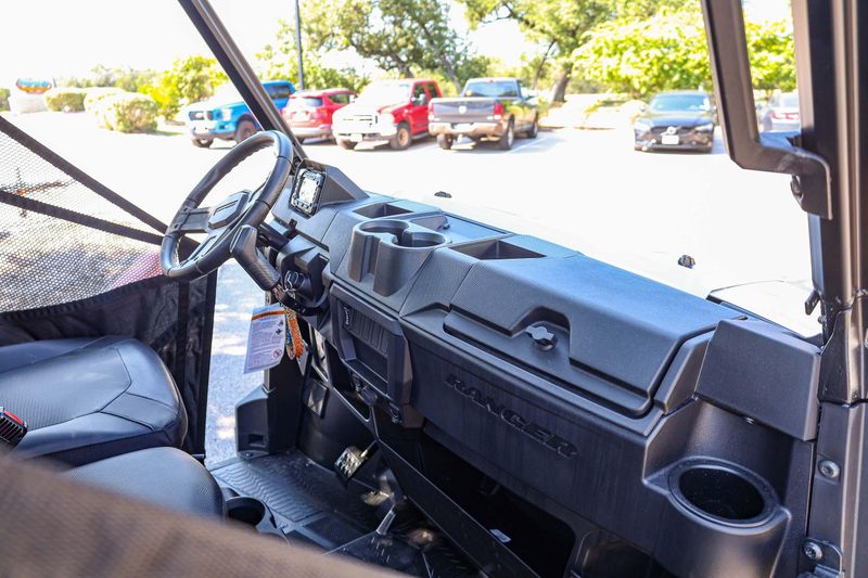 New 2026 Polaris RANGER CREW 1000 PREMIUM  MIRAGE BEIGE Image 31