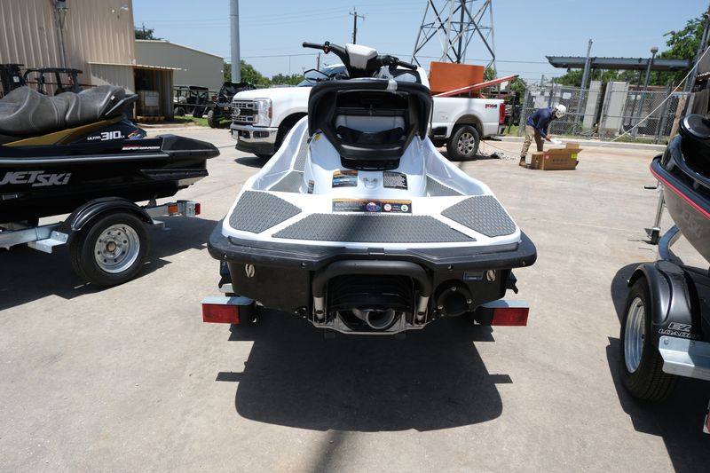 2024 Kawasaki JET SKI STX 160X CRYSTAL WHITE AND EBONY Image 6