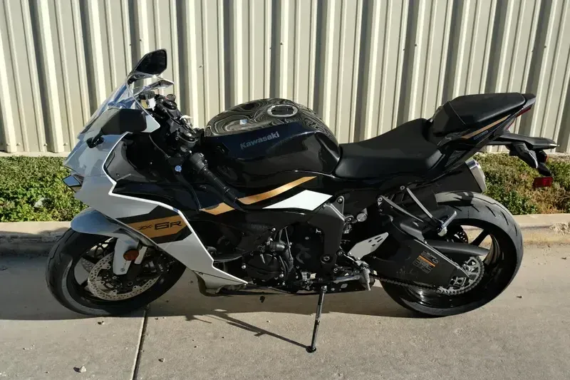 NEW 2026 KAWASAKI NINJA ZX6R ABS Image 9