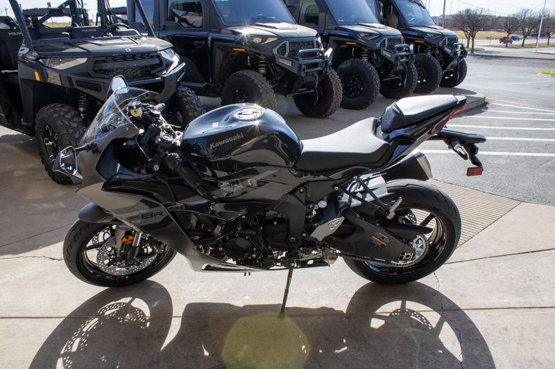 NEW 2026 KAWASAKI NINJA ZX6R ABS Image 5