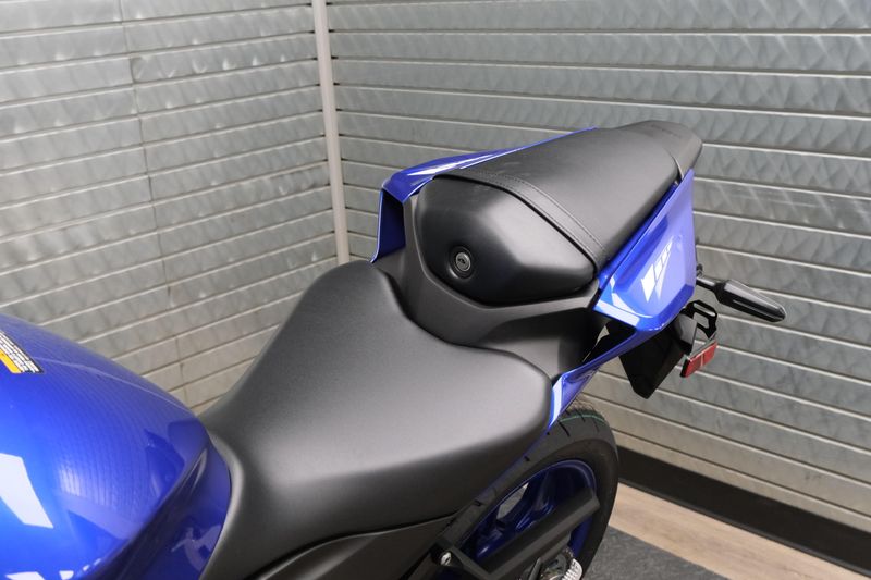 NEW 2026 YAMAHA YZFR3 ABS Image 13