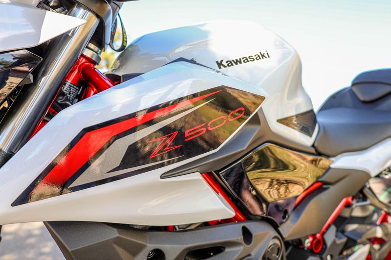NEW 2026 KAWASAKI Z500 SE ABS Image 18