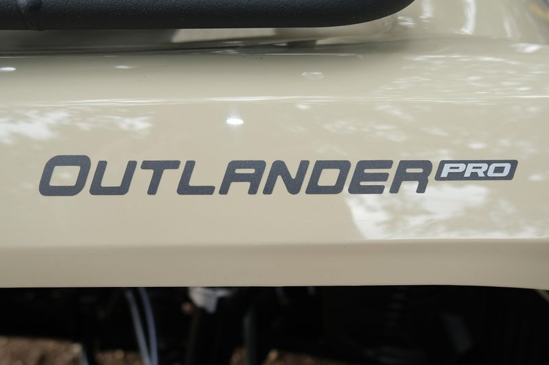 2025 Can-Am OUTLANDER PRO HD7 DESERT TANImage 11