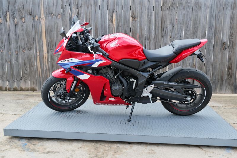 USED 2024 HONDA CBR650R ABS Image 6