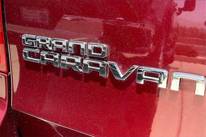 2019 Dodge Grand Caravan SXTImage 31