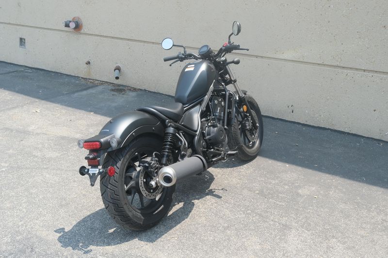 2025 Honda REBEL 500 ABS MATTE BLACK METALLIC Image 3