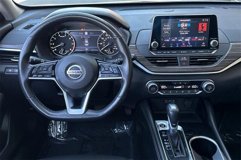 2022 Nissan Altima 2.5 SLImage 12