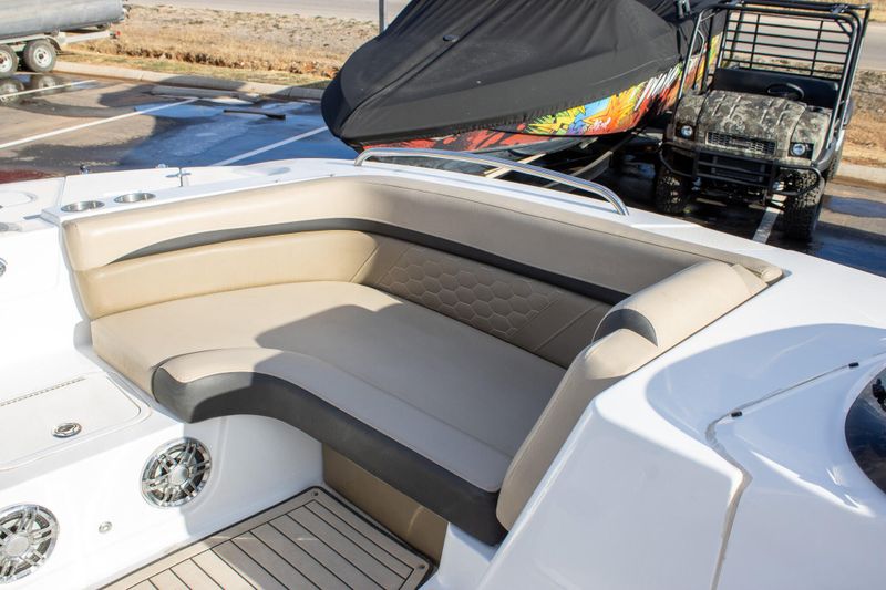 USED 2022 HURRICANE SS 192 COASTAL EDITION Image 16