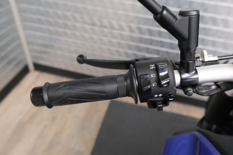 USED 2022 YAMAHA MT-07 Image 16